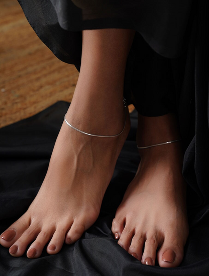 Ethereal Hevil Silver Anklet